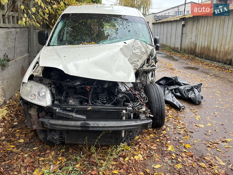 Мінівен Volkswagen Caddy 2009 в Києві фото 8 Мінівен Volkswagen Caddy 2009 в Києві