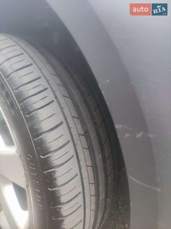 Мінівен Volkswagen Caddy 2012 в Миронівці