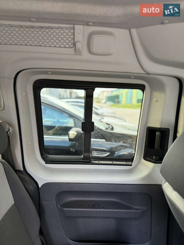 Мінівен Volkswagen Caddy 2012 в Тернополі