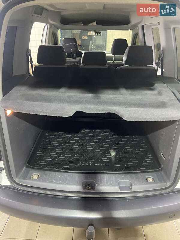 Мінівен Volkswagen Caddy 2011 в Умані фото 11 Мінівен Volkswagen Caddy 2011 в Умані