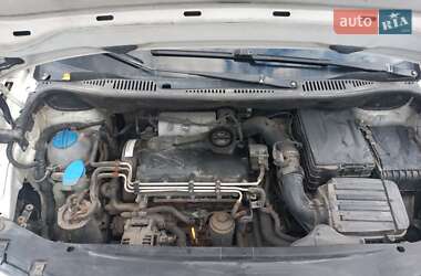 Вантажний фургон Volkswagen Caddy 2007 в  фото 16 Вантажний фургон Volkswagen Caddy 2007 в