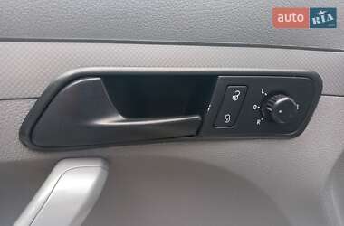 Вантажний фургон Volkswagen Caddy 2007 в  фото 24 Вантажний фургон Volkswagen Caddy 2007 в