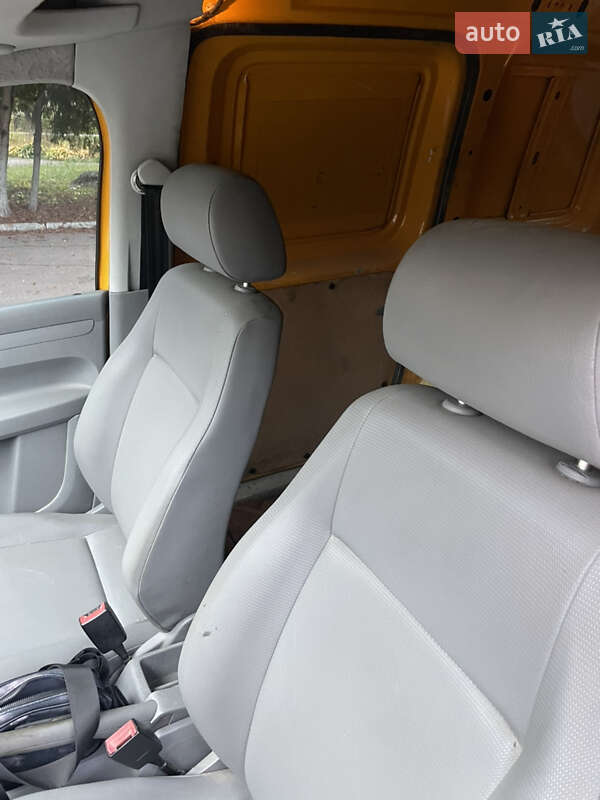 Грузовой фургон Volkswagen Caddy 2006 в Нежине фото 15 Грузовой фургон Volkswagen Caddy 2006 в Нежине