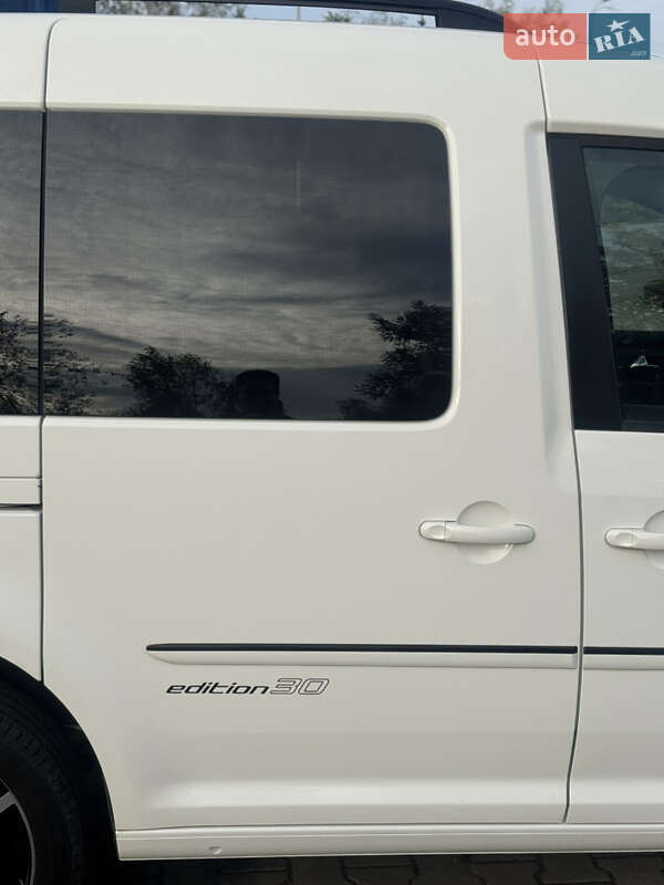 Минивэн Volkswagen Caddy 2013 в Львове