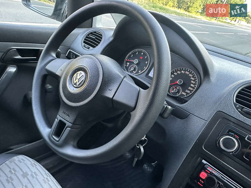 Грузовой фургон Volkswagen Caddy 2012 в Киеве фото 8 Грузовой фургон Volkswagen Caddy 2012 в Киеве