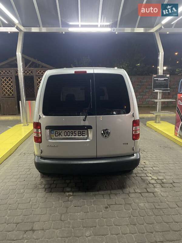 Вантажний фургон Volkswagen Caddy 2010 в Рівному фото 4 Вантажний фургон Volkswagen Caddy 2010 в Рівному
