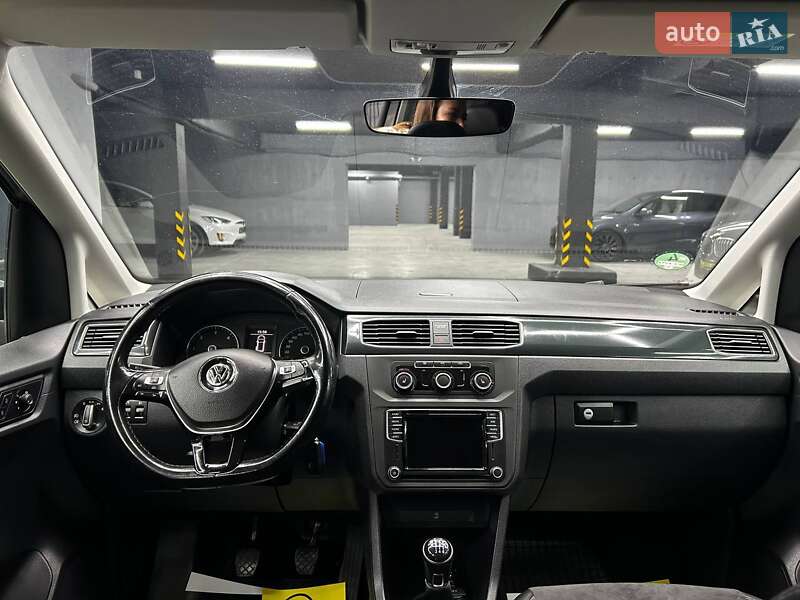 Мінівен Volkswagen Caddy 2017 в Чернівцях