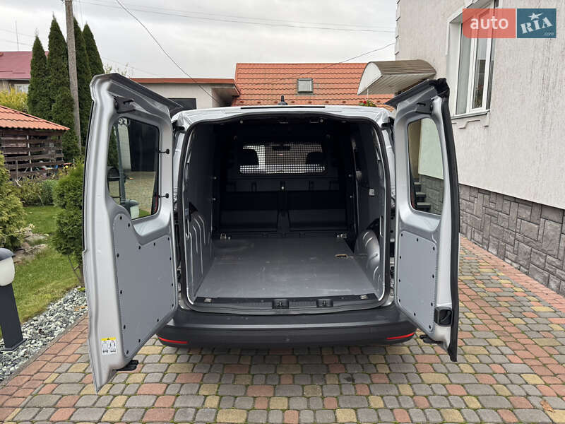 Вантажний фургон Volkswagen Caddy 2022 в Радивиліві