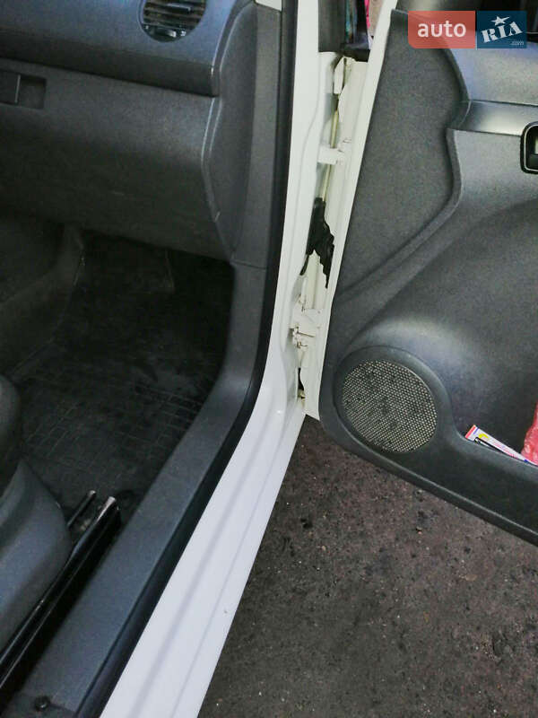 Вантажопасажирський фургон Volkswagen Caddy 2014 в Одесі фото 16 Вантажопасажирський фургон Volkswagen Caddy 2014 в Одесі