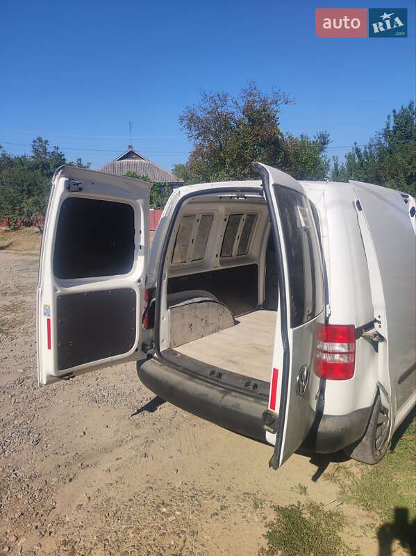 Грузовой фургон Volkswagen Caddy 2013 в Баре