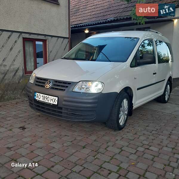 Минивэн Volkswagen Caddy 2007 в Виноградове фото 10 Минивэн Volkswagen Caddy 2007 в Виноградове