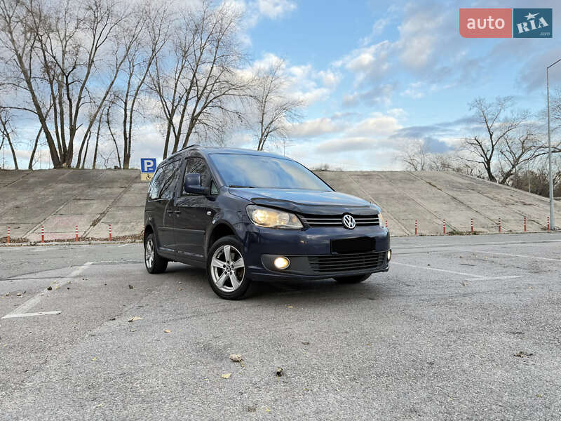 Минивэн Volkswagen Caddy 2014 в Киеве фото Минивэн Volkswagen Caddy 2014 в Киеве