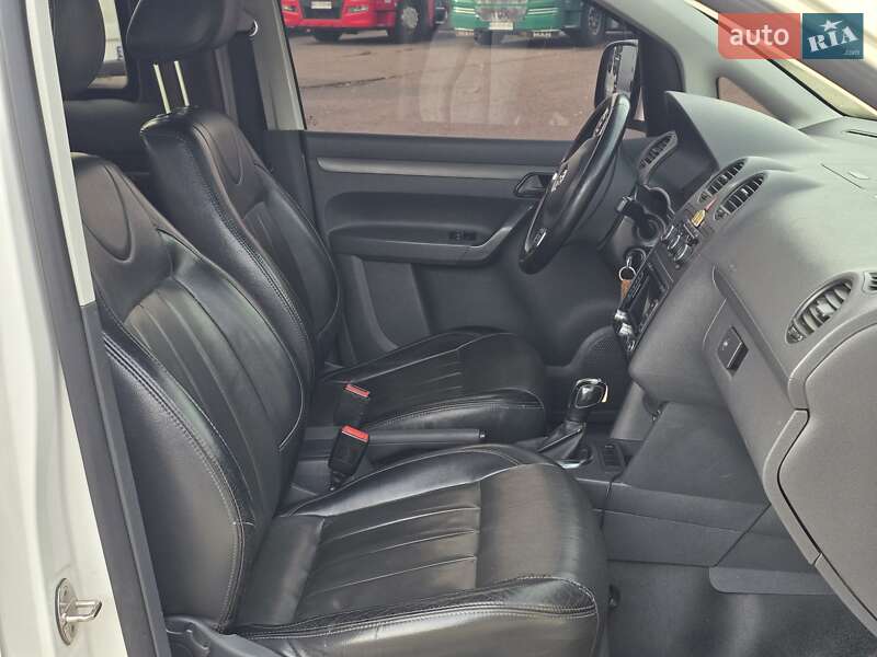 Минивэн Volkswagen Caddy 2014 в Хмельницком