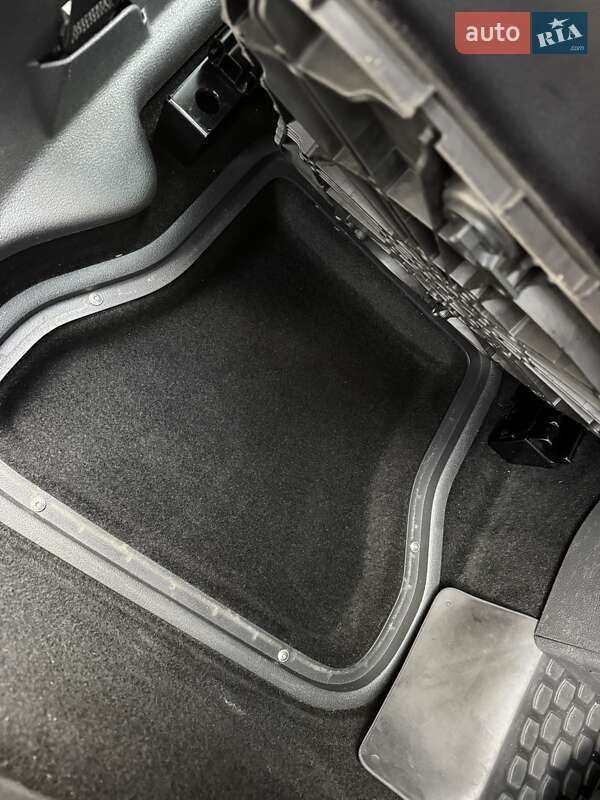 Мінівен Volkswagen Caddy 2014 в Рівному