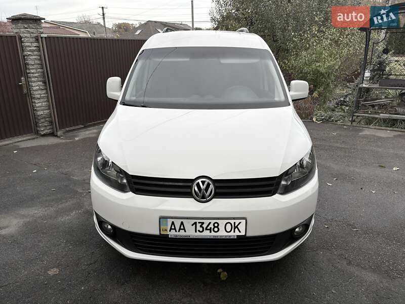 Минивэн Volkswagen Caddy 2015 в Киеве фото 3 Минивэн Volkswagen Caddy 2015 в Киеве