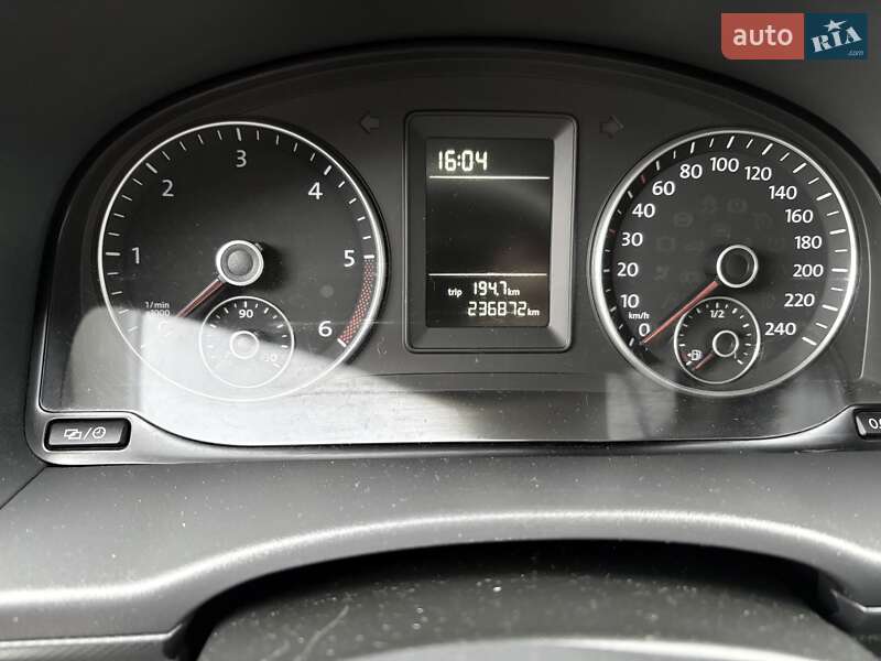 Минивэн Volkswagen Caddy 2015 в Киеве фото 16 Минивэн Volkswagen Caddy 2015 в Киеве