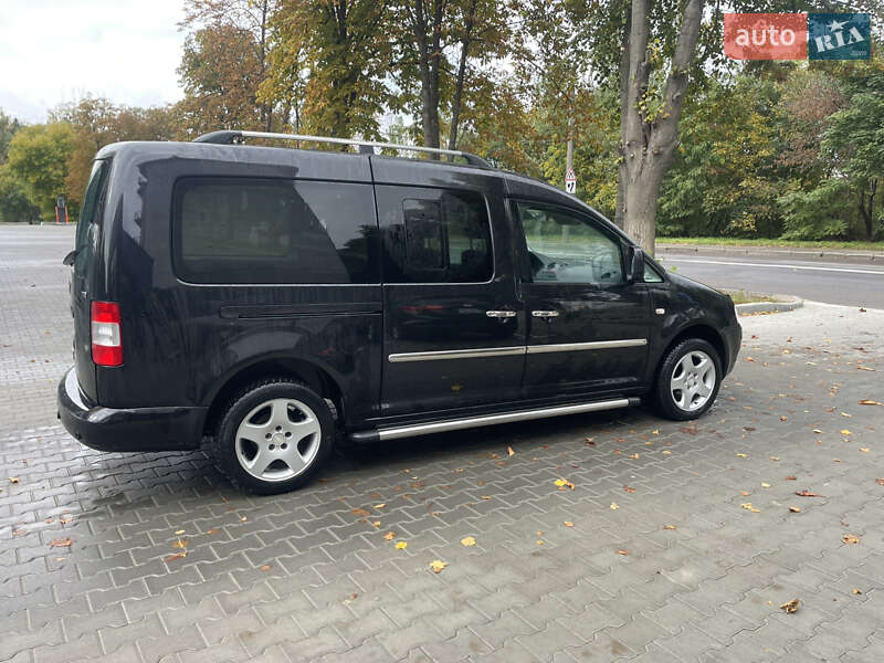 Мінівен Volkswagen Caddy 2009 в Луцьку