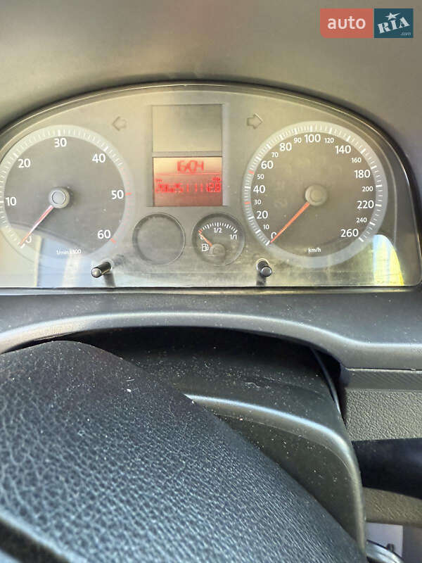 Минивэн Volkswagen Caddy 2004 в Львове