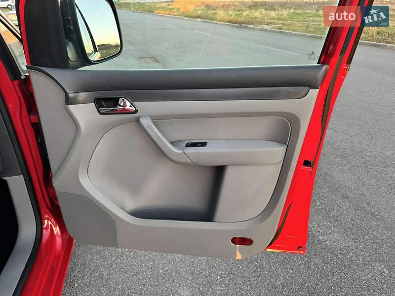 Мінівен Volkswagen Caddy 2008 в Вінниці