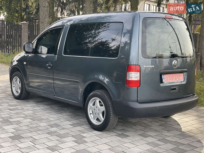 Минивэн Volkswagen Caddy 2008 в Староконстантинове