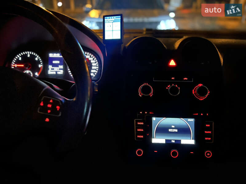 Грузопассажирский фургон Volkswagen Caddy 2010 в Киеве фото 22 Грузопассажирский фургон Volkswagen Caddy 2010 в Киеве