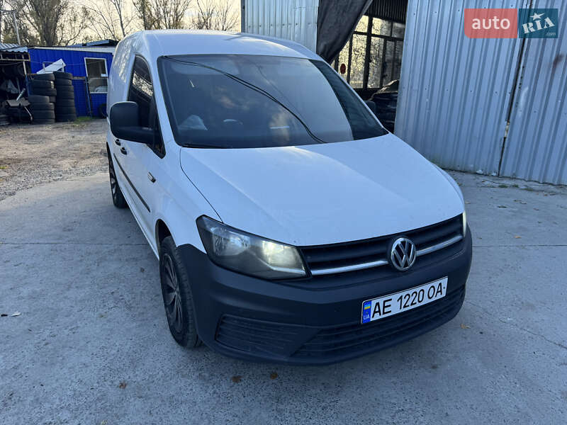 Грузовой фургон Volkswagen Caddy 2016 в Днепре