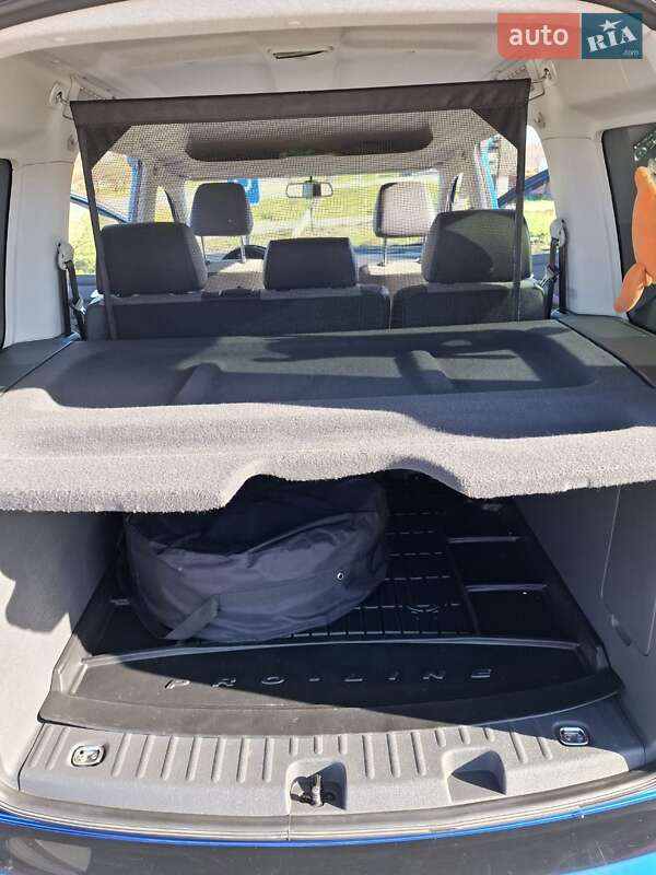 Мінівен Volkswagen Caddy 2015 в Іллінцях