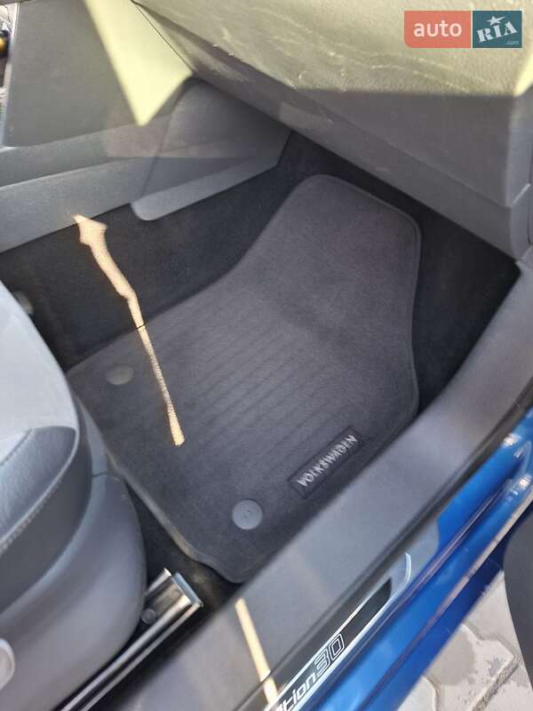 Мінівен Volkswagen Caddy 2015 в Іллінцях