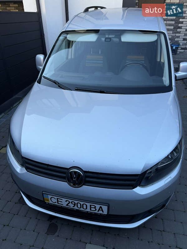 Минивэн Volkswagen Caddy 2013 в Черновцах