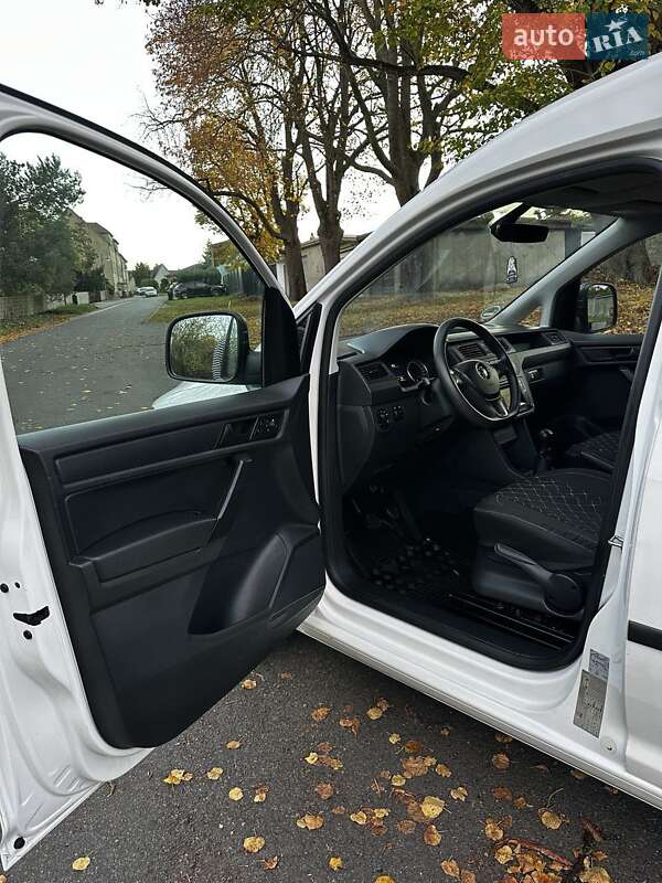 Минивэн Volkswagen Caddy 2017 в Казатине