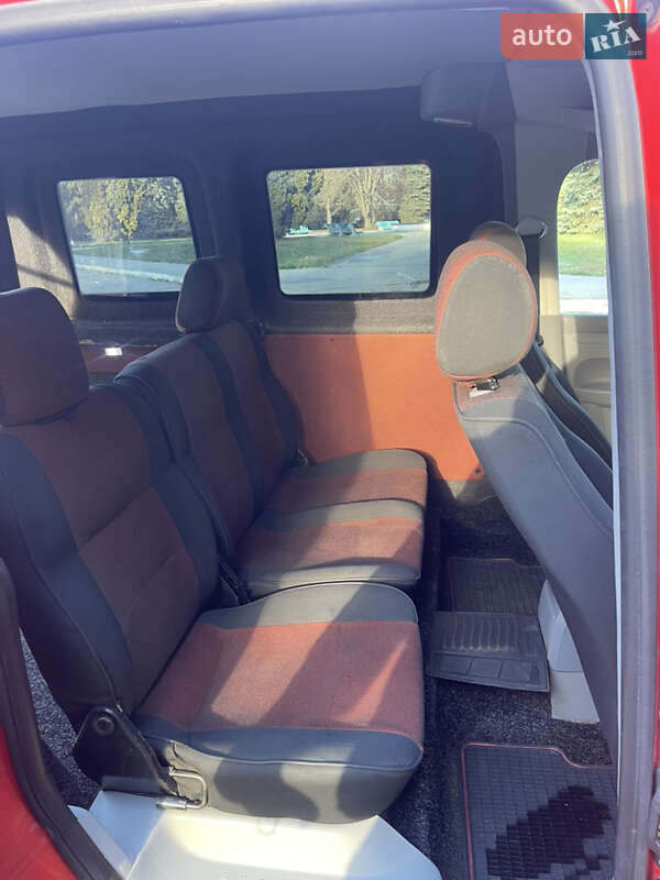 Мінівен Volkswagen Caddy 2005 в Жовтих Водах фото 19 Мінівен Volkswagen Caddy 2005 в Жовтих Водах
