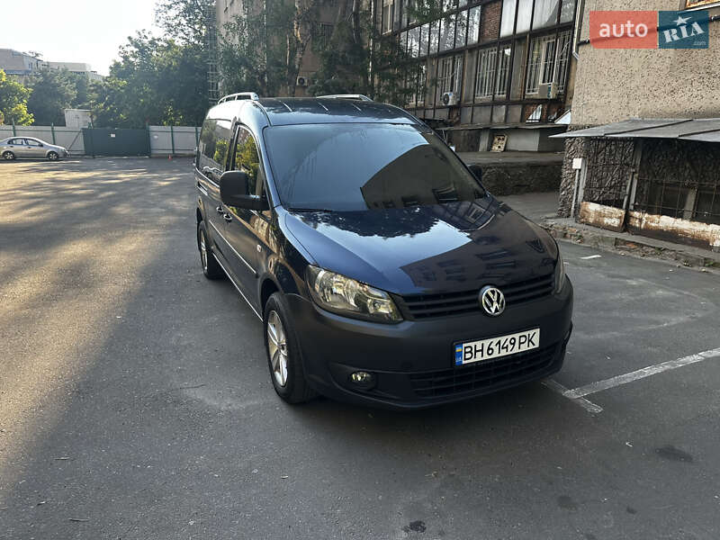 Volkswagen Caddy 2011