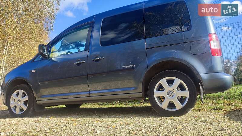 Мінівен Volkswagen Caddy 2010 в Харкові