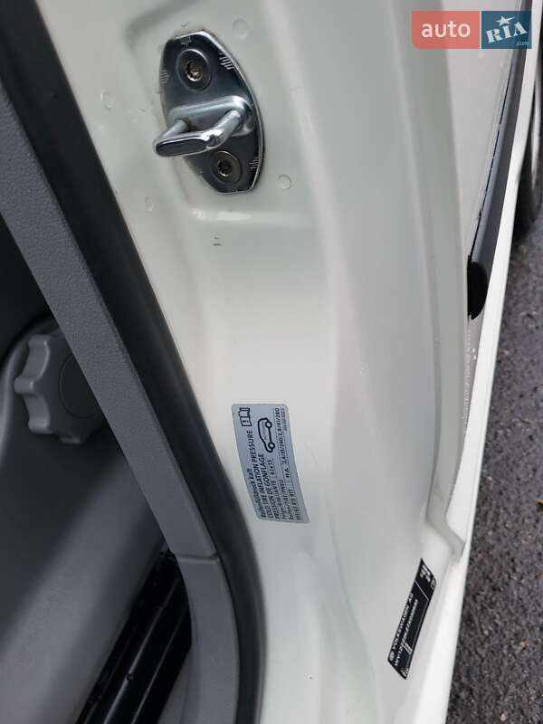 Минивэн Volkswagen Caddy 2006 в Хмельницком фото 71 Минивэн Volkswagen Caddy 2006 в Хмельницком