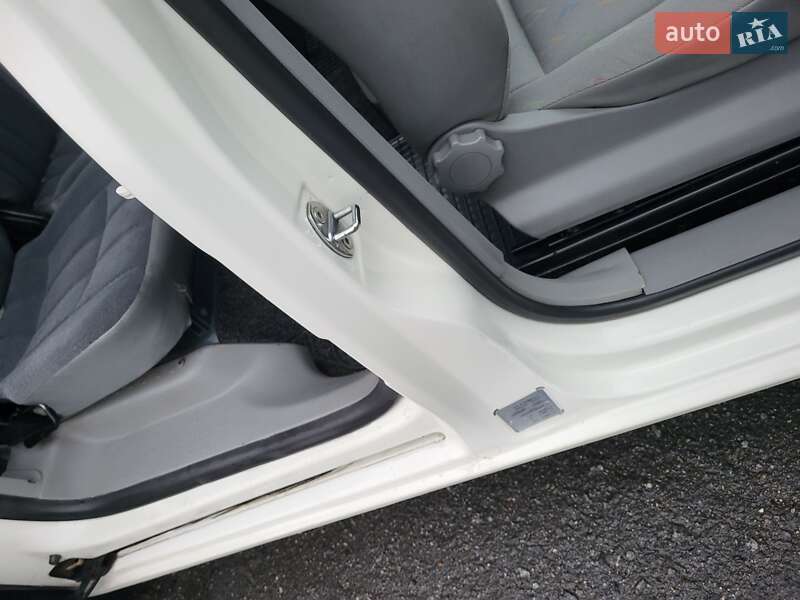 Минивэн Volkswagen Caddy 2006 в Хмельницком фото 86 Минивэн Volkswagen Caddy 2006 в Хмельницком