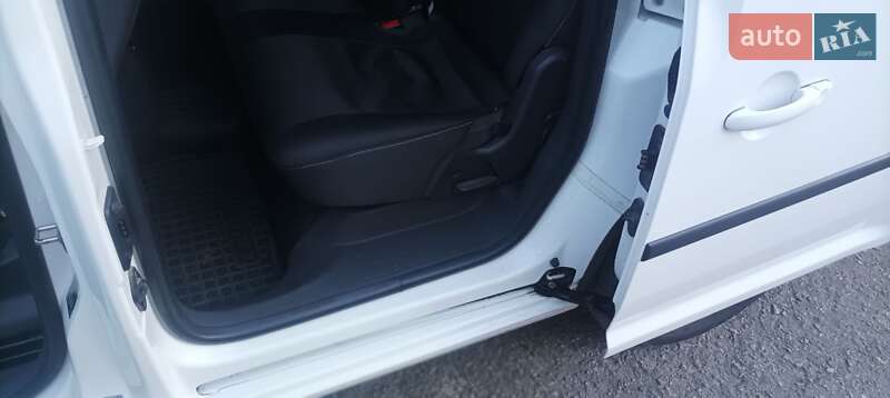 Минивэн Volkswagen Caddy 2014 в Фастове