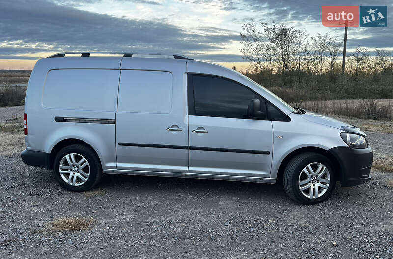 Грузовой фургон Volkswagen Caddy 2014 в Мостиске