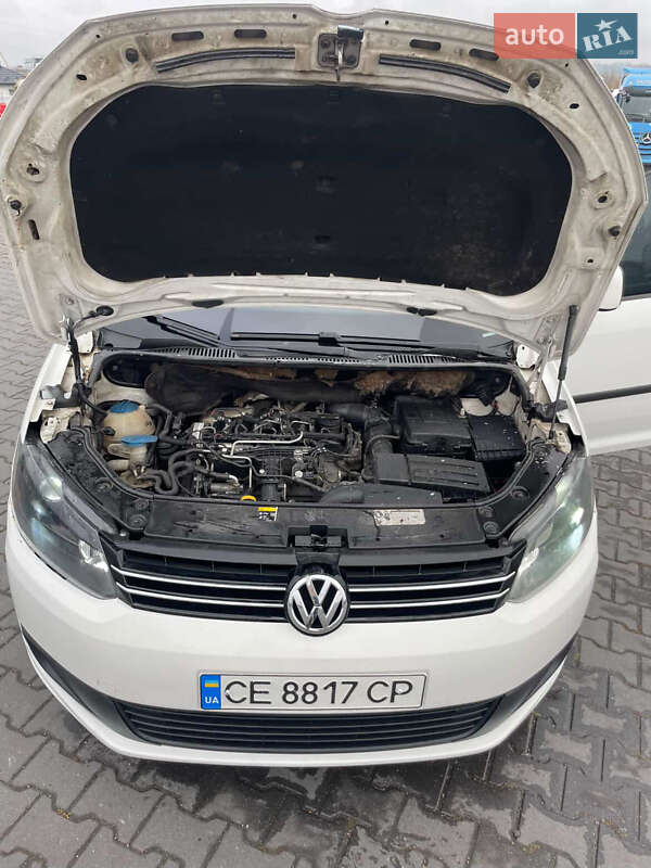 Минивэн Volkswagen Caddy 2015 в Черновцах