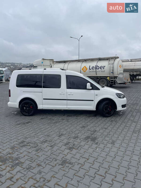 Минивэн Volkswagen Caddy 2015 в Черновцах