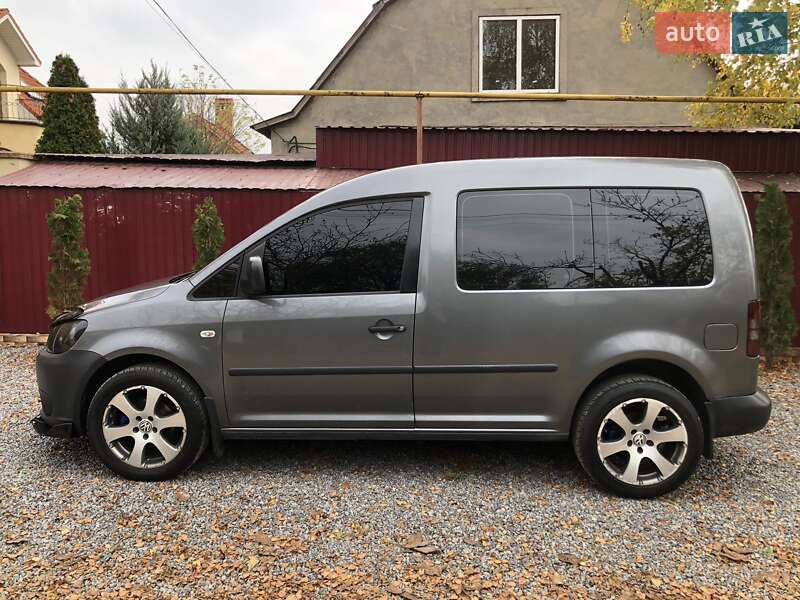Мінівен Volkswagen Caddy 2011 в Біляївці