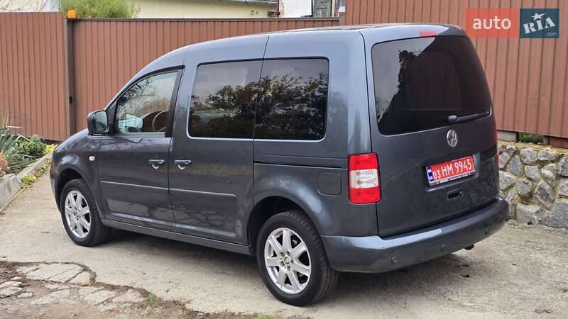 Мінівен Volkswagen Caddy 2010 в Полтаві