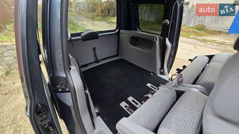 Мінівен Volkswagen Caddy 2010 в Полтаві