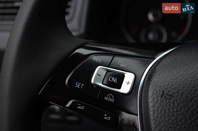 Мінівен Volkswagen Caddy 2020 в Києві