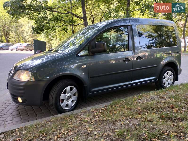 Минивэн Volkswagen Caddy 2009 в Львове