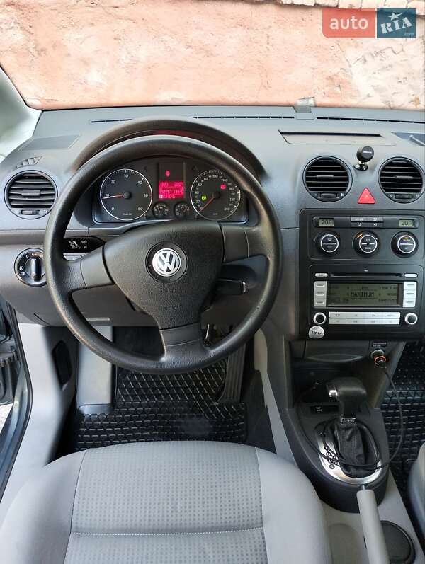 Минивэн Volkswagen Caddy 2009 в Львове