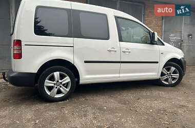Минивэн Volkswagen Caddy 2011 в Нововолынске