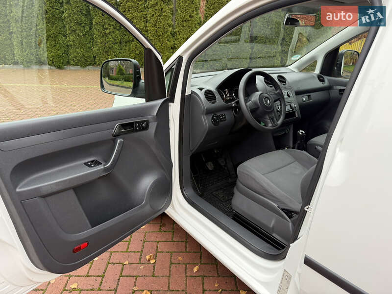 Минивэн Volkswagen Caddy 2014 в Хмельницком