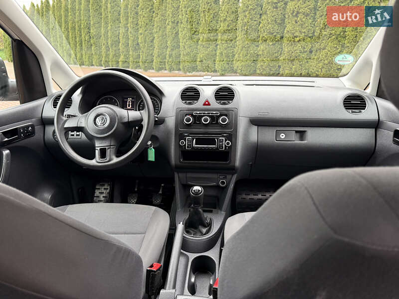Минивэн Volkswagen Caddy 2014 в Хмельницком