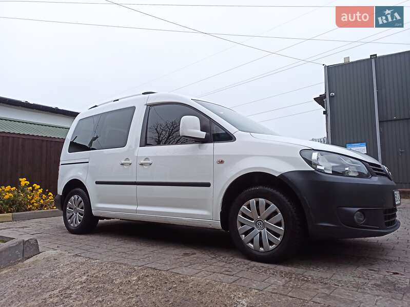 Минивэн Volkswagen Caddy 2010 в Львове