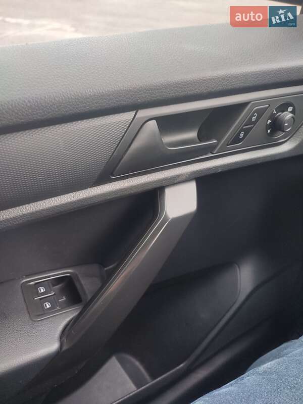 Минивэн Volkswagen Caddy 2016 в Обухове